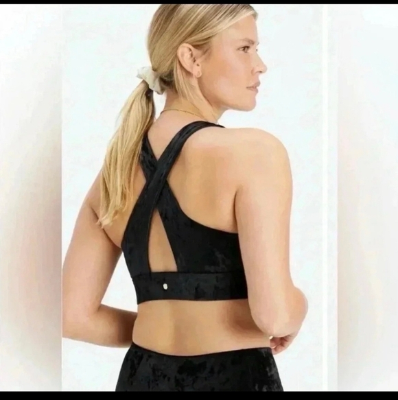 Fabletics Oasis Elegant Black Velvet Sport Bra  Bralette M - Picture 5 of 13